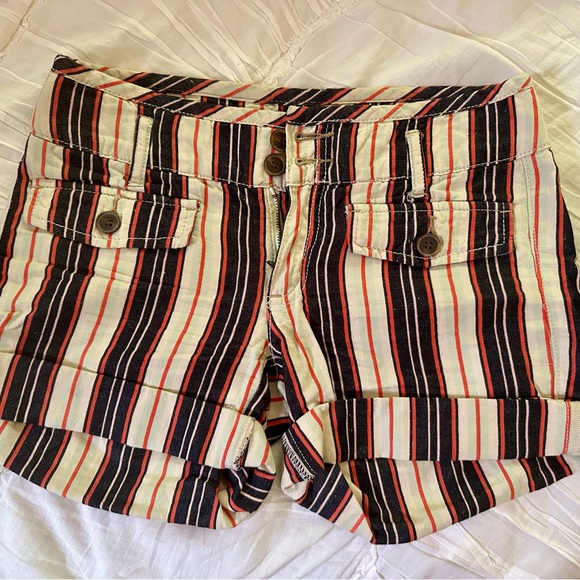 Anthropologie- Hei Hei Esplanade Striped shorts. - Picture 4 of 4